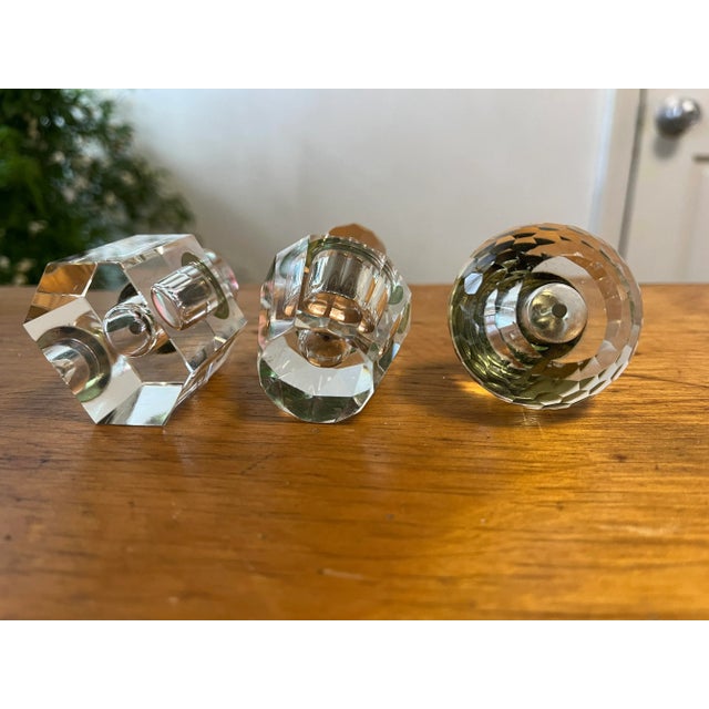Set of 3 Vintage Cut Crystal & Gold Perfume Bottles With Cut Crystal Stoppers For Sale In New York - Image 6 of 7