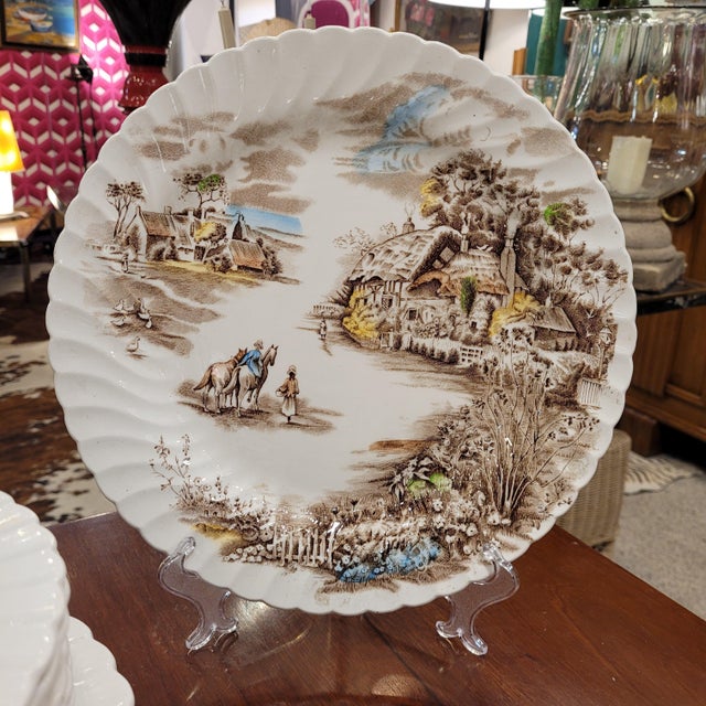 Dinnerware Set from Johnson Bros Porcelain, 1940s, Set of 81 For Sale - Image 6 of 18