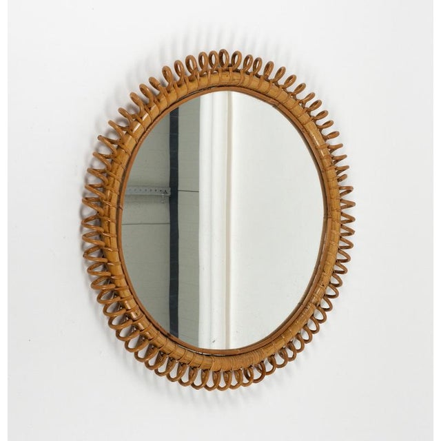 1960s Mid-Century Round Rattan and Bamboo Wall Mirror in the style of Franco Albini, Italy, 1960s For Sale - Image 5 of 12