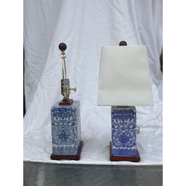 2010s Vintage Lauren Ralph Lauren Blue and White Chinoiserie Porcelain Table Lamps, a Pair For Sale - Image 5 of 7