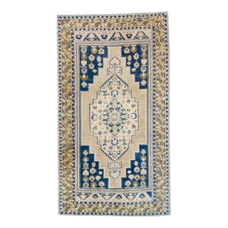 House of Séance - 1920s Antique Oushak Medallion Hand-Knotted Rug - 7’6” X 13’4” For Sale