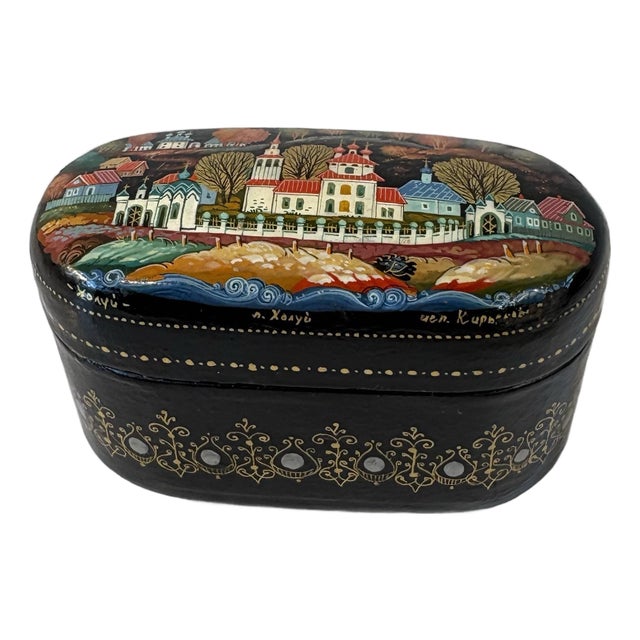 Vintage Russian Hand Painted Laquered Wood Trinket Box For Sale