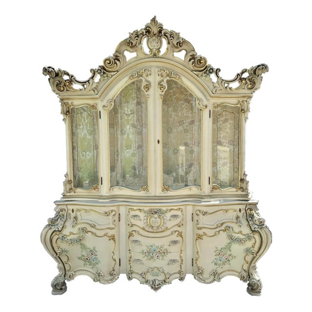 Silik Italian Baroque French Rococo Showcase Display China Cabinet Italy 3d New Condition For Sale