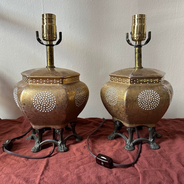 Paint Vintage Japanese Moriage Pagoda Table Lamps With White Dots & Bronze Clawfoot Base - a Pair For Sale - Image 7 of 9