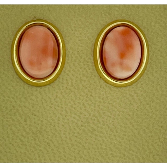 Natural Pink Coral Simple Stud Earring in 14 Karat Yellow Gold For Sale - Image 10 of 18