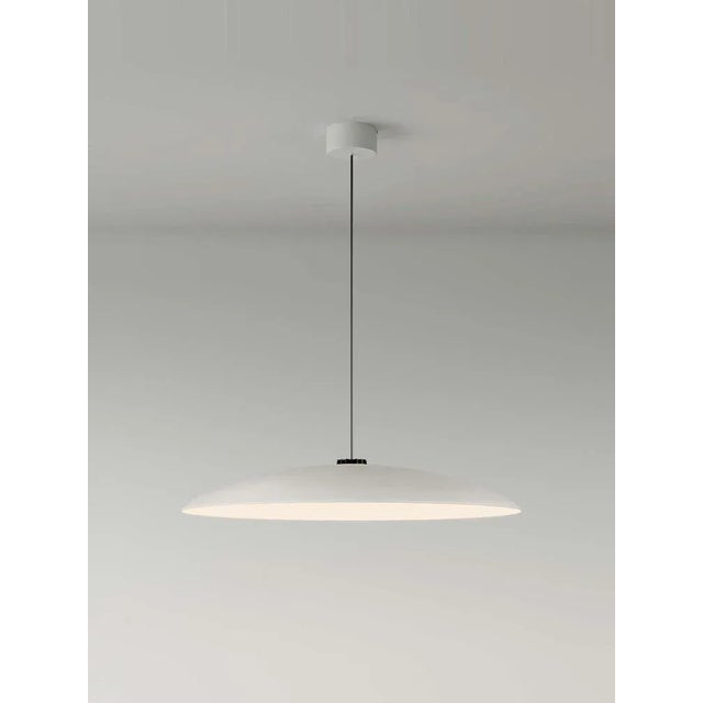 Contemporary Large White Headhat Plate Pendant Lamp by Santa & Cole For Sale - Image 3 of 11