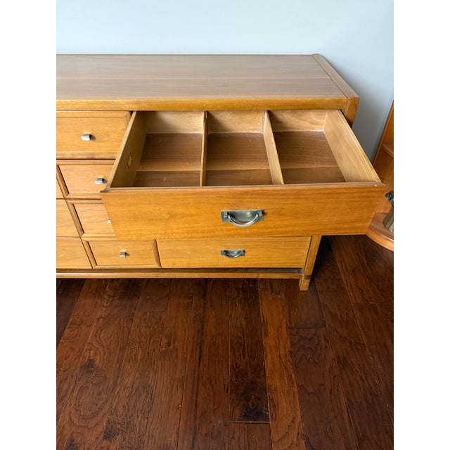 Hickory Manufacturing Company Vintage Mid Century Asian Inspired 12 Drawer Hickory Dresser by Tung Si For Sale - Image 4 of 12