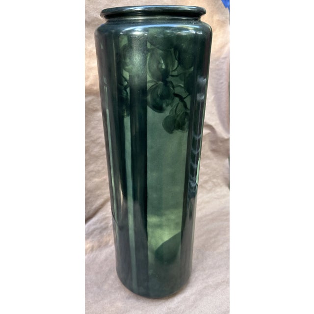 Belleek Pottery Ltd. 1930s Art Deco Willets Belleek Stork Vase For Sale - Image 4 of 9