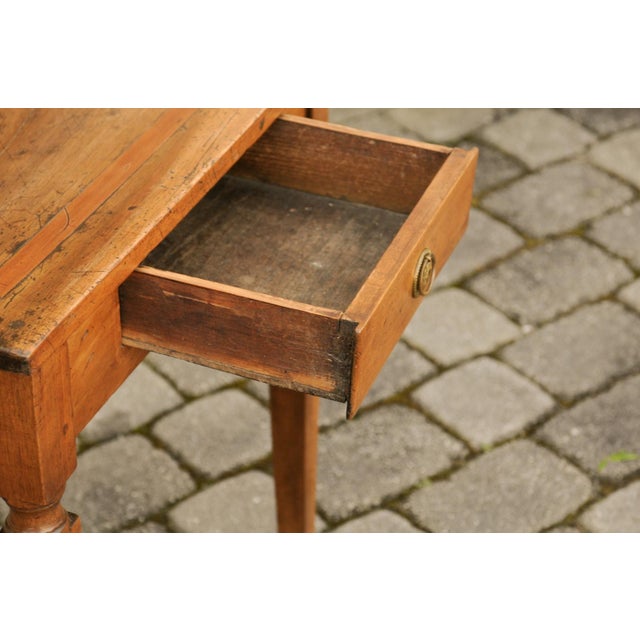 Italian 1820s Neoclassical Walnut Side Table with Large Banding and Tapered Legs For Sale - Image 9 of 12