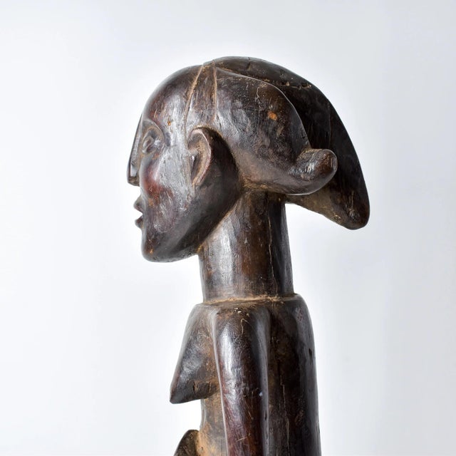 Dark Gray Early 20th Century Tabwa Standing Female Figure For Sale - Image 8 of 17