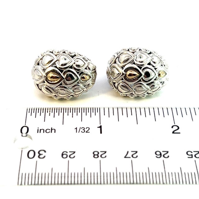 1990s Pair of John Hardy Estate Earrings Sterling Silver 14k Y Gold For Sale In New York - Image 6 of 7
