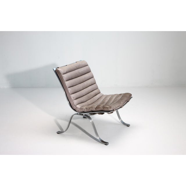 Metal Lowback Ari Chair in Grey Leather by Arne Norel, Denmark, 1960s For Sale - Image 7 of 7