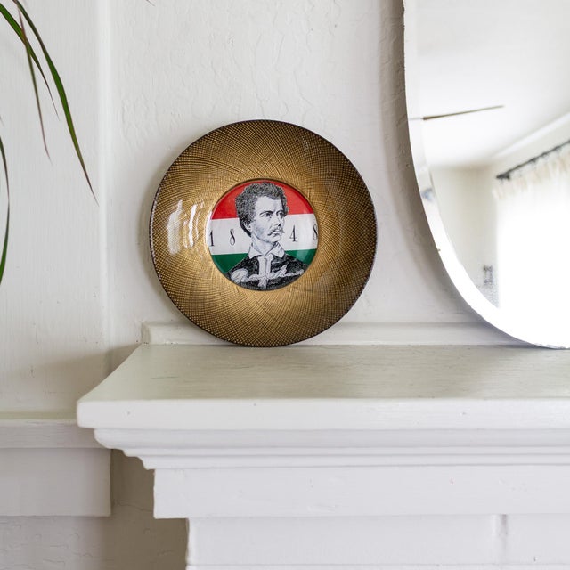 Gold Fornasetti Style Plate of Hungarian Revolutionary and Poet Petofi Sándor 1848 For Sale - Image 8 of 10