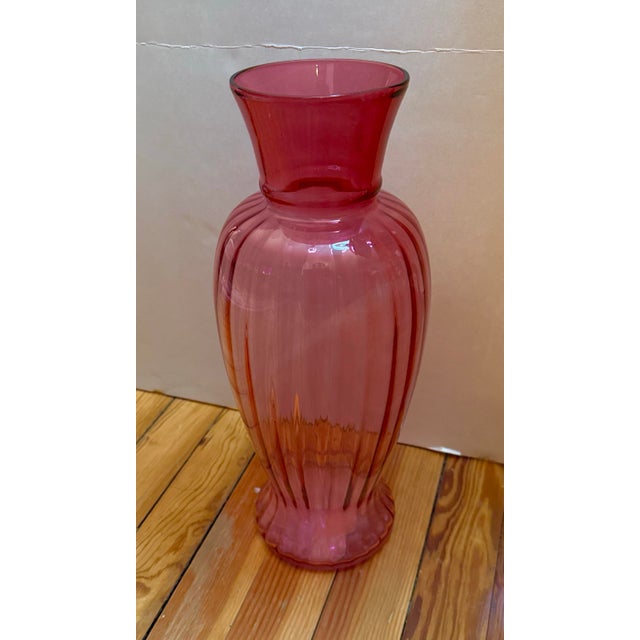 DISCONTINUED PILGRIM ART GLASS CRANBERRY 16" VASE VERTICAL OPTIC EXCELLENT! This is a vintage cranberry glass vase made by...