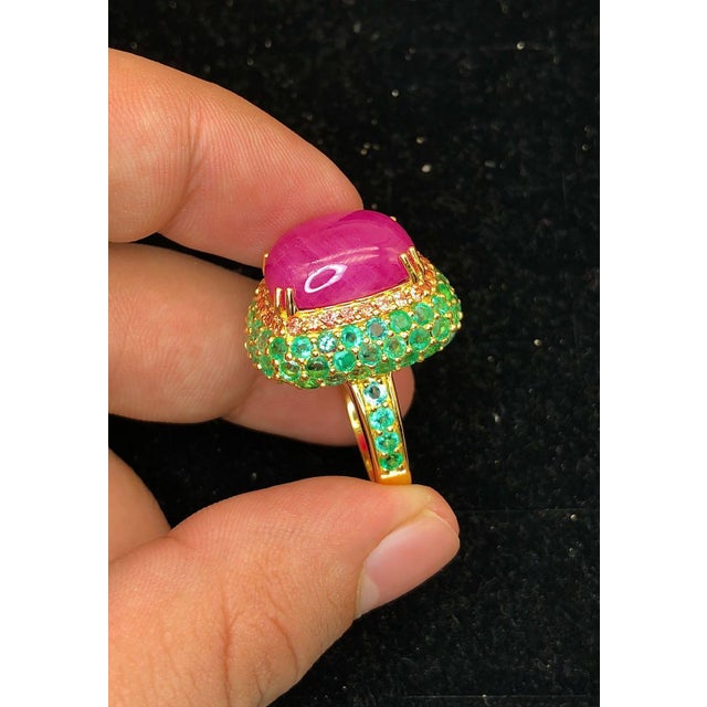 Bochic "Orient" Vintage Emerald, Sapphire & Ruby & Ring Set In 18K Gold & Silver For Sale - Image 4 of 18