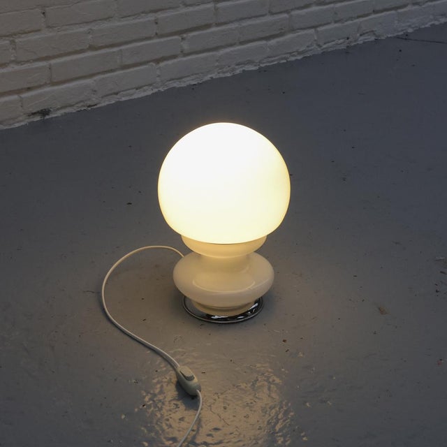 1970s Italian Space Age Glass Table Lamp, 1970s For Sale - Image 5 of 13