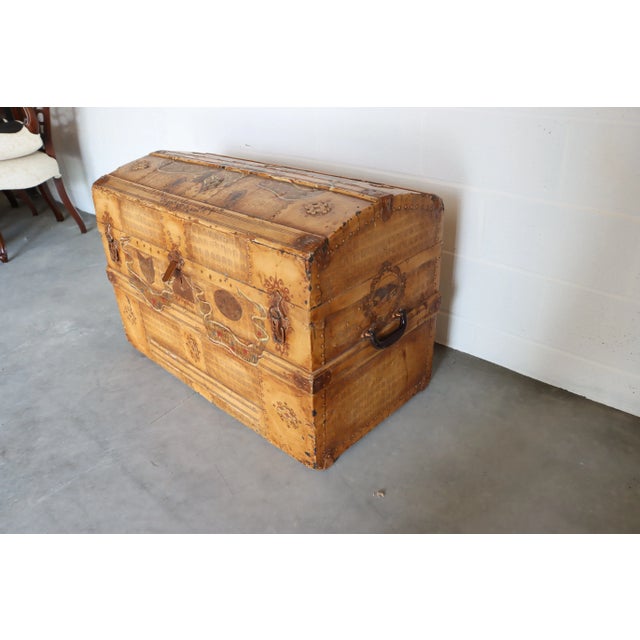 1960s Paint Decorated Steamer Trunk For Sale - Image 11 of 12