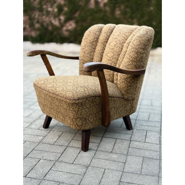 Armchair attributed to Jindrich Halabala for Up Závody, 1930s, in Good conditions. Designed 1920 to 1949 This piece is...