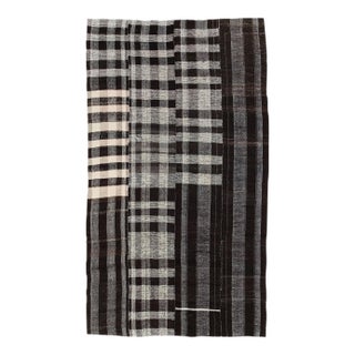 Galerie Shabab Collection Mid-20th Century Handmade Turkish Flatweave Kilim Long Room Size Carpet For Sale