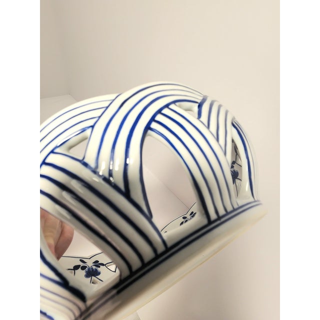 1990s Maitland-Smith Chinoiserie Blue & White Porcelain Pierced Basket Bowl For Sale In Greensboro - Image 6 of 7