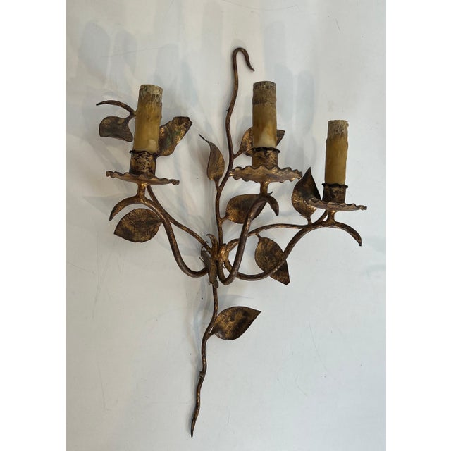 1970s 3-light wall sconces in gilded metal with leaves. French work - a Pair For Sale - Image 11 of 12