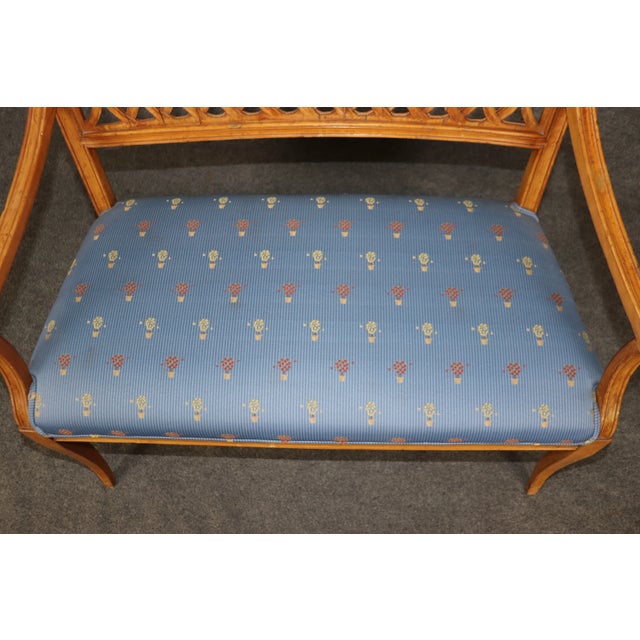 Fine Quality Italian Neoclassical Beechwood Carved Settee of Fine Form For Sale - Image 9 of 10