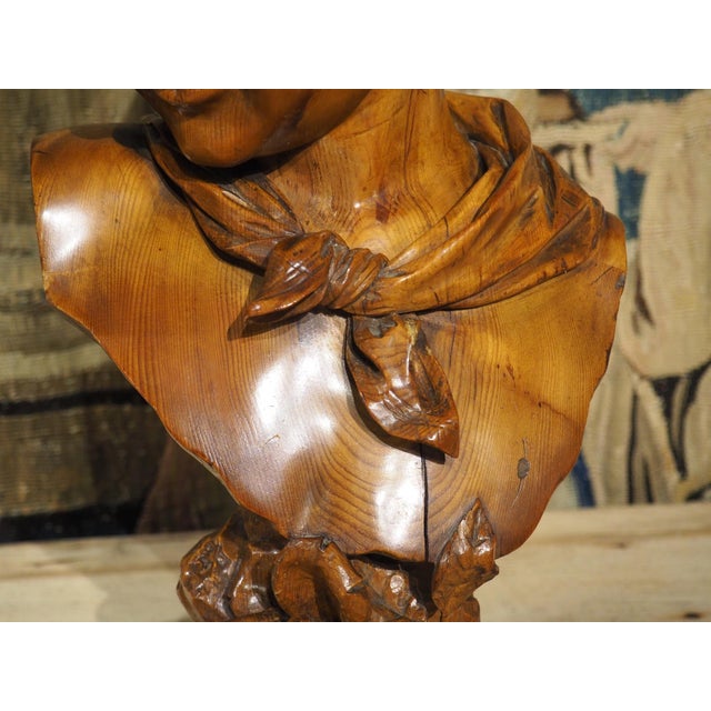 Pair of Antique French Carved Pine Busts of a Boy and a Girl, Circa 1900 For Sale - Image 11 of 18