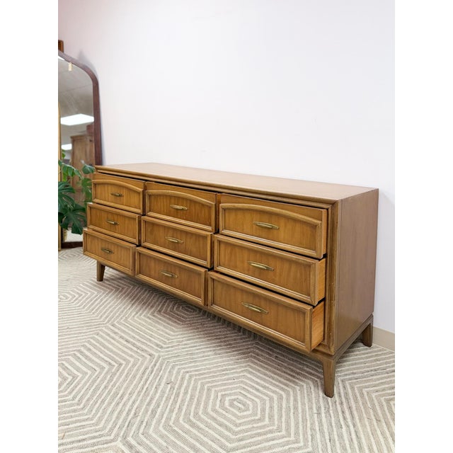 Brown Vintage Thomasville 9 Drawer Dresser Walnut W/ Glass Top For Sale - Image 8 of 16