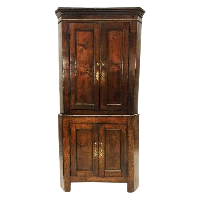 Early 19th Century Dutch Oak 2-Part Corner Cupboard For Sale