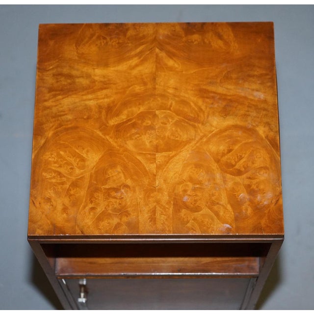 1930s Burr Walnut Bedside Cupboards or Lamp Tables from Waring & Gillows, 1932, Set of 2 For Sale - Image 5 of 18