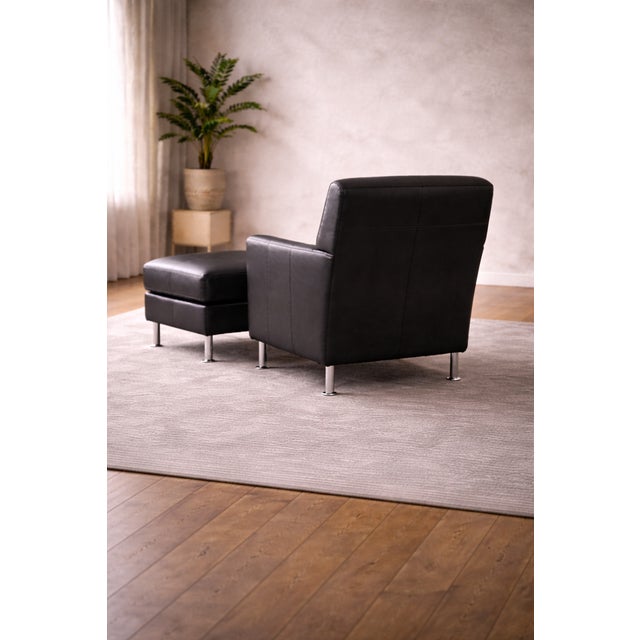 Set of Lounge Chair and Ottoman in Black Leather, 1980s For Sale - Image 11 of 13