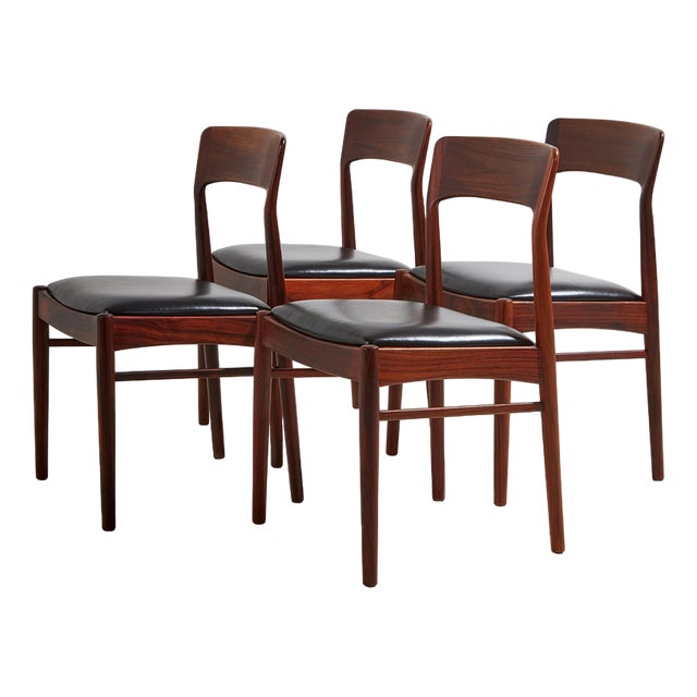 Model 26 Rosewood Dining Chair by Henning Kjærnulf for Korup Stolefabrik, 1960s, Set of 4 For Sale