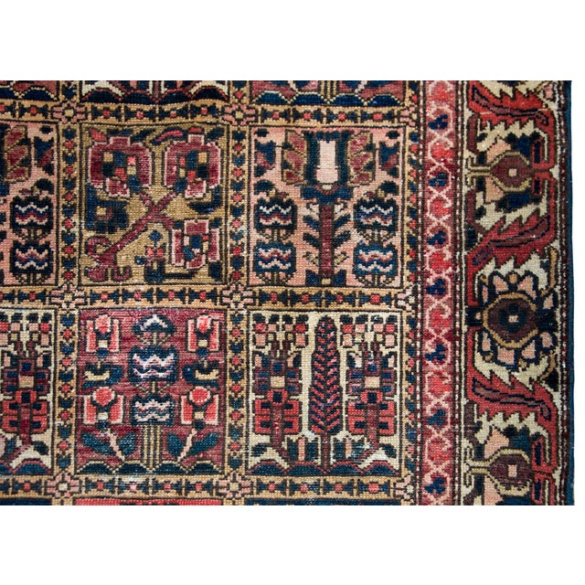 Early 20th Century Bakhtiari Rug For Sale - Image 9 of 14