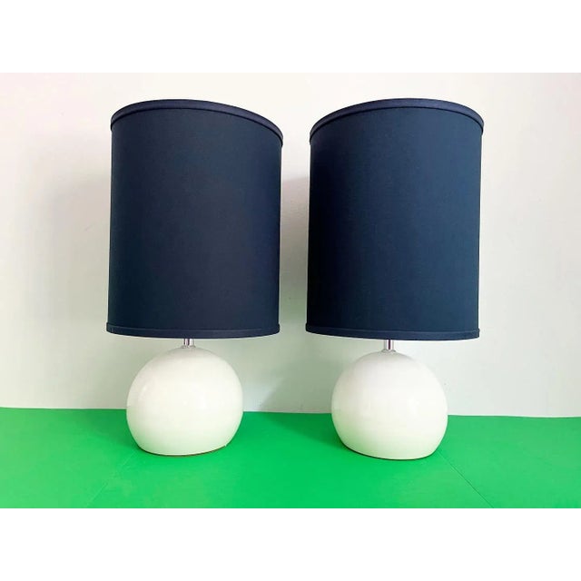 Mid-Century Modern 1960s Lightolier White Ball Lamps & Shades - a Pair For Sale - Image 3 of 7