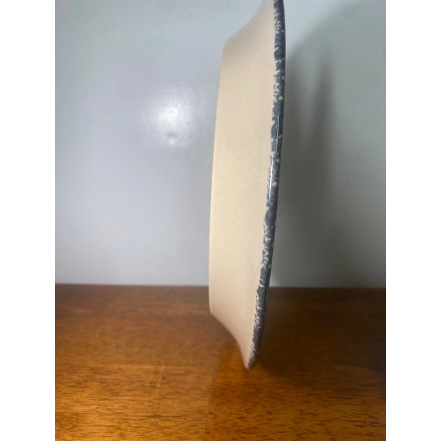 American Home & Garden Party Stoneware Christmas Bear 10” Dinner Plate Handmade Usa 2003 For Sale - Image 3 of 6