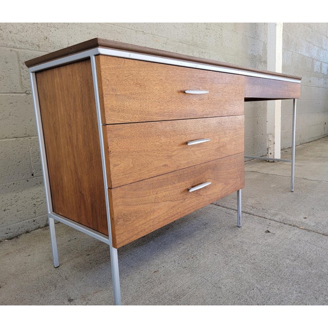 Vista of California Industrial Style Mid-Century Modern Desk For Sale - Image 10 of 18
