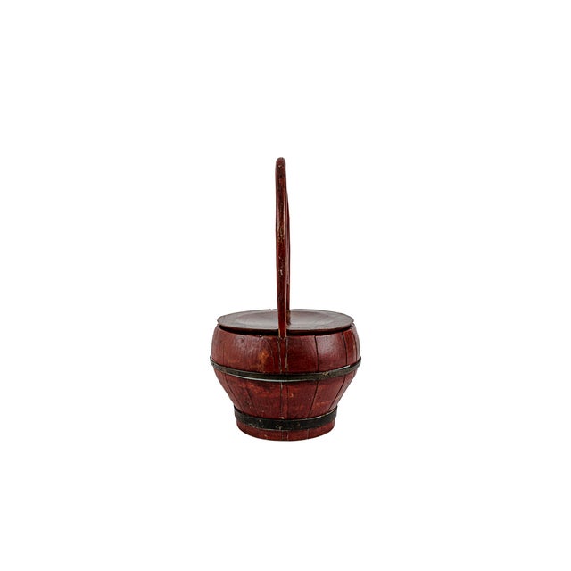 Antique Dark Wooden Chinese Wedding Basket in Red Lacquer With Floral Painted Lid For Sale - Image 4 of 10