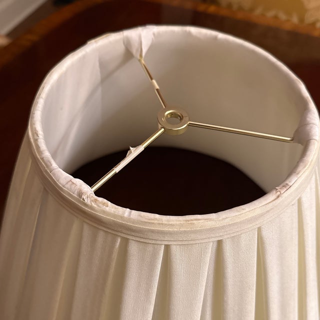 English Box Pleat style Softback Shade made of eggshell off white or ivory color, tissue shantung material. A classically...