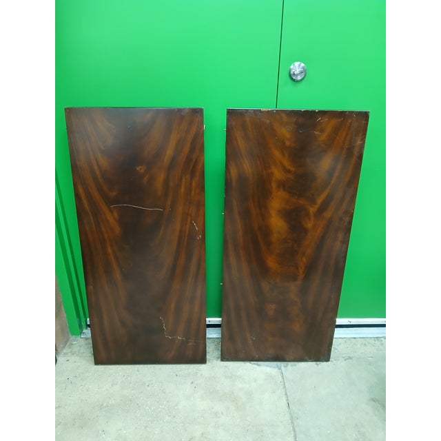 Chestnut Late 20th Century Maitland-Smith Mahogany Dining Table and Chairs Set For Sale - Image 8 of 12
