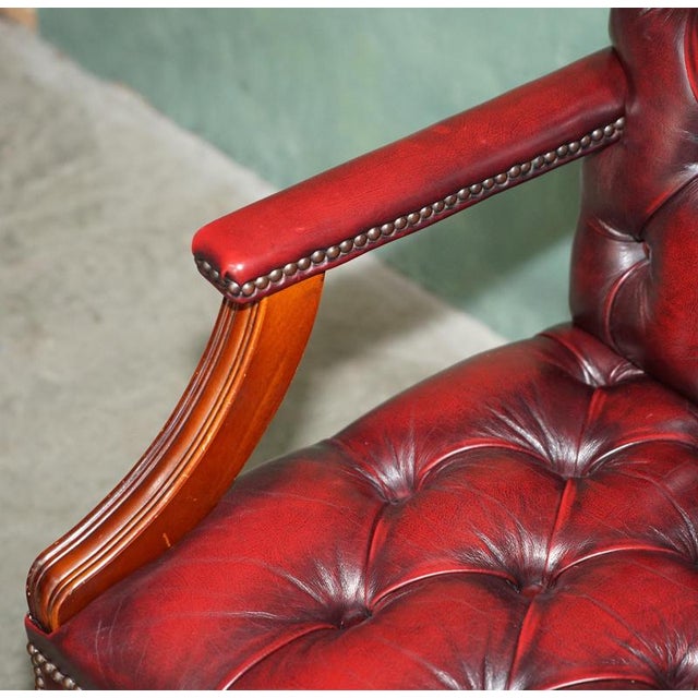 2000 - 2009 Georgian Oxblood Leather and Hardwood Gainsborough Library Armchair For Sale - Image 5 of 17
