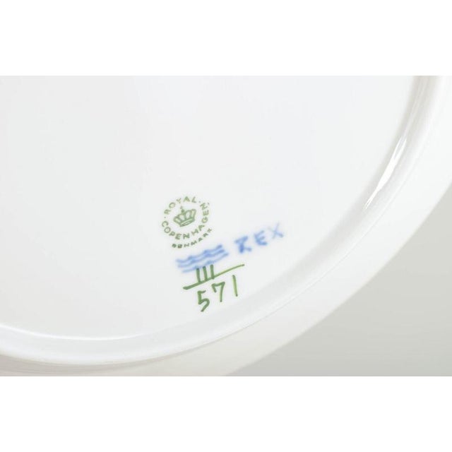 Late 20th Century Deep Dinner Plates with Princess Pattern from Royal Copenhagen, Set of 5 For Sale - Image 4 of 5