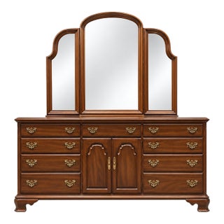 1980s Ethan Allen Georgian Court Solid Cherry 8 Drawer Low Dresser & Trifold Mirror For Sale