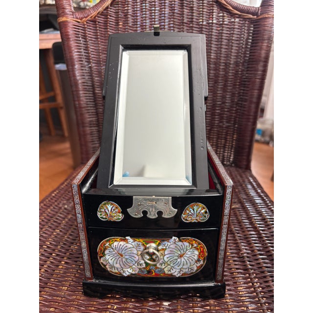 1950s Chinoiserie Jewelry Vanity Box For Sale - Image 5 of 7