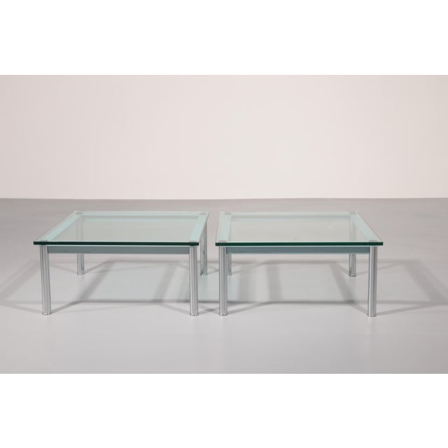 Blue LC-10 Coffee Tables in Light Blue Glass by Le Corbusier for Cassina, 1960s, Set of 2 For Sale - Image 8 of 14