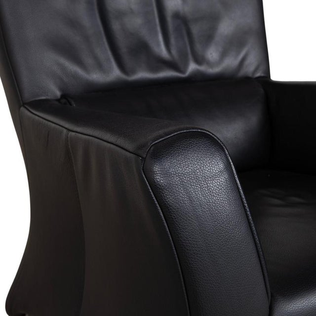 Animal Skin Set of Model 322 Armchair and Ottoman in Black Leather from Rolf Benz For Sale - Image 7 of 18