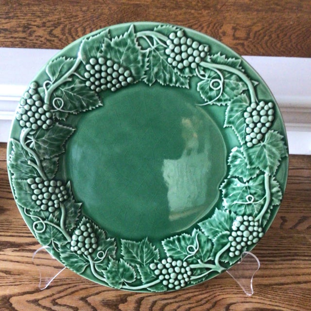 Portuguese Bordallo Pinheiro Green Grape and Grape Leaf Serving Dish For Sale - Image 13 of 13