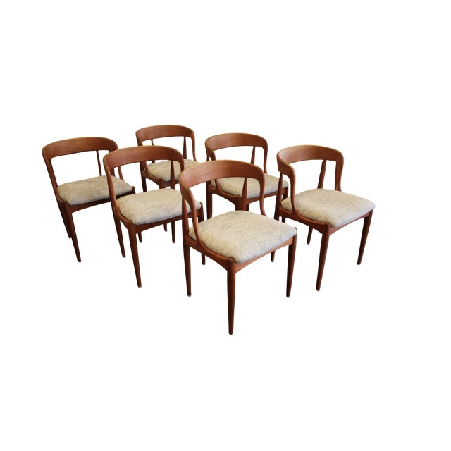 A fantastic set of six dining chairs, model 16, designed by Danish furniture designer Johannes Andersen and manufactured...
