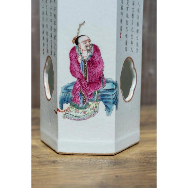 19th Century Chinese Famille Rose Wushuang Pu Porcelain Hexagonal Vases, Set of 2 For Sale - Image 18 of 18