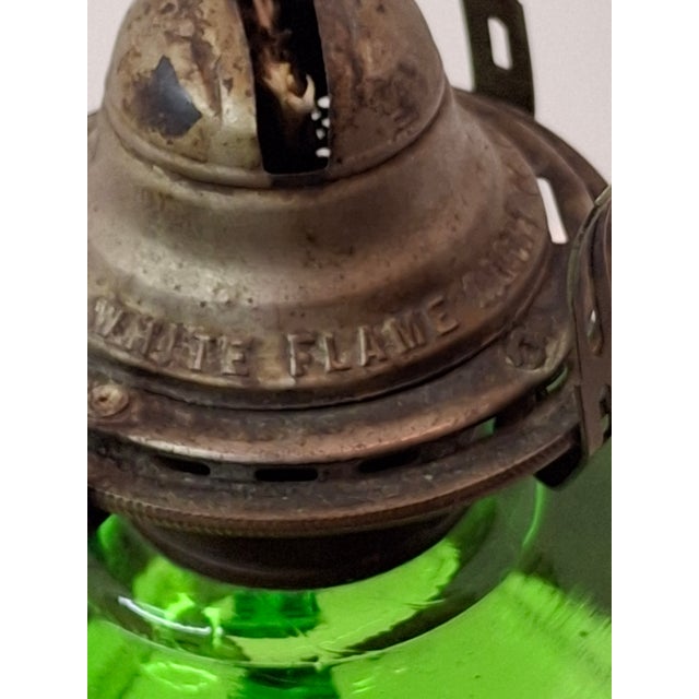Antique Emerald Green Glass Kerosene Finger Lamp 4-Panel Portrait Pilgrim For Sale - Image 13 of 18