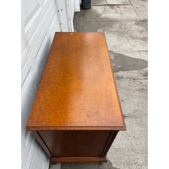 Antique Colonial Revival Dresser Chest of Drawers | 1930s Solid Wood Queen Anne Style Chest | Vintage American Bedroom Storage Furniture For Sale In New York - Image 6 of 12